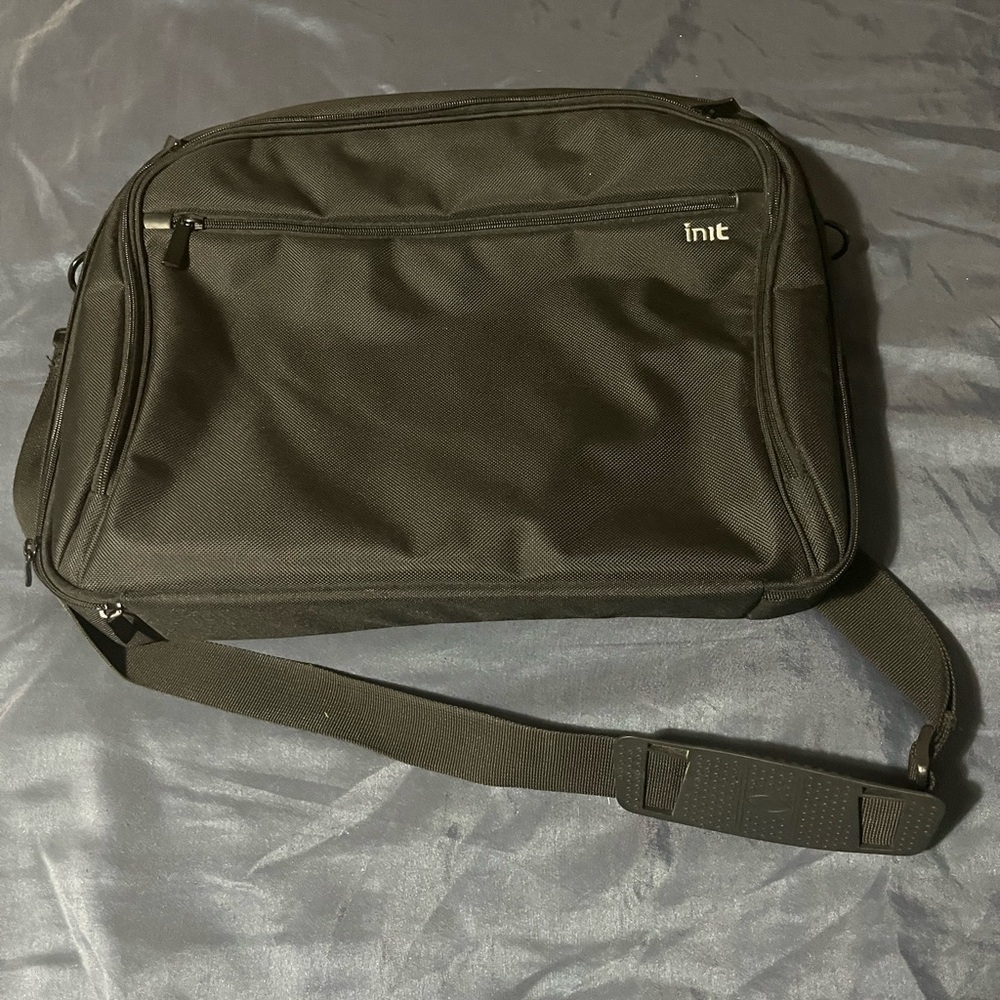 Black laptop Bag (laptop not included)